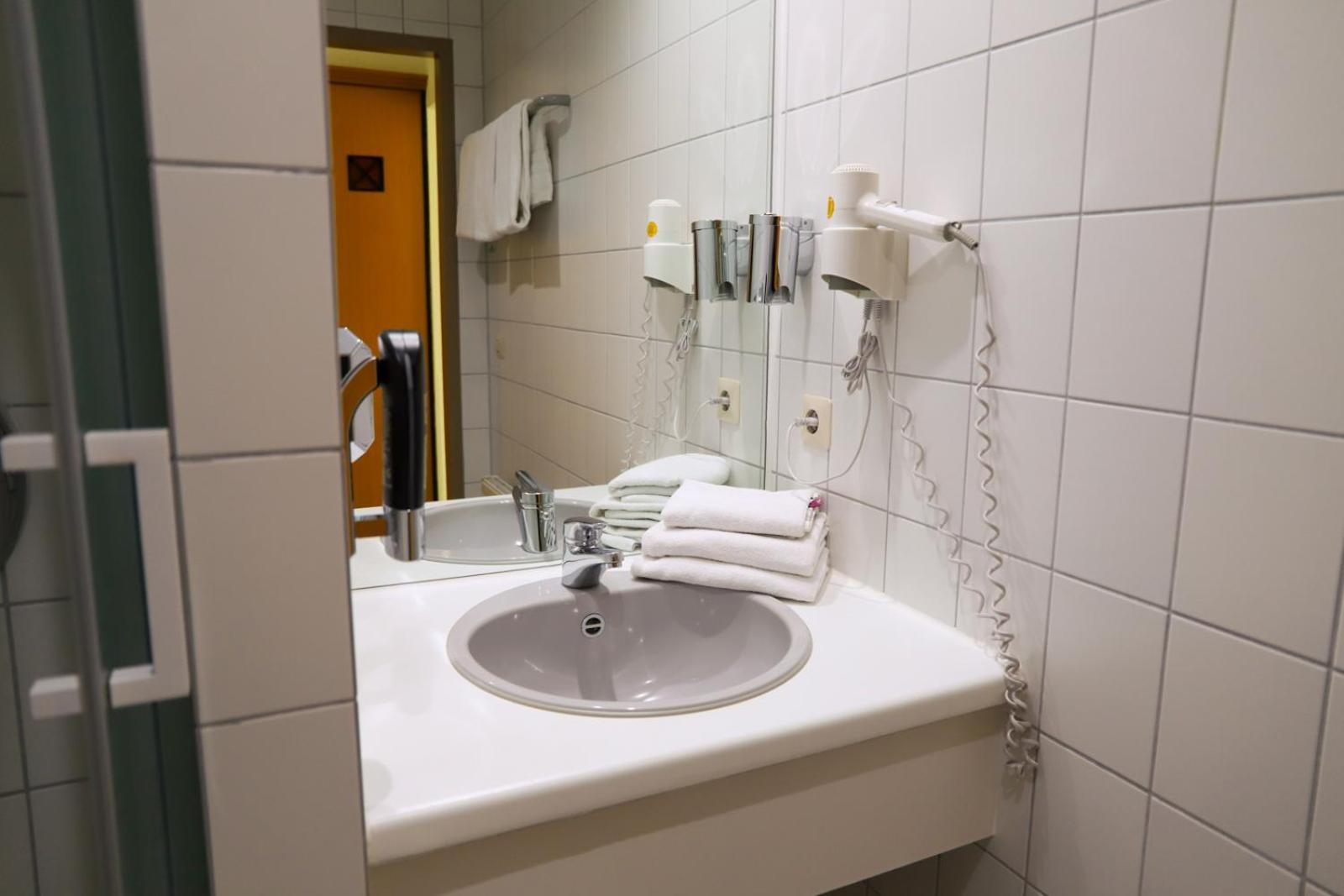Hotel Am Suedtor Μπάκνανγκ Εξωτερικό φωτογραφία