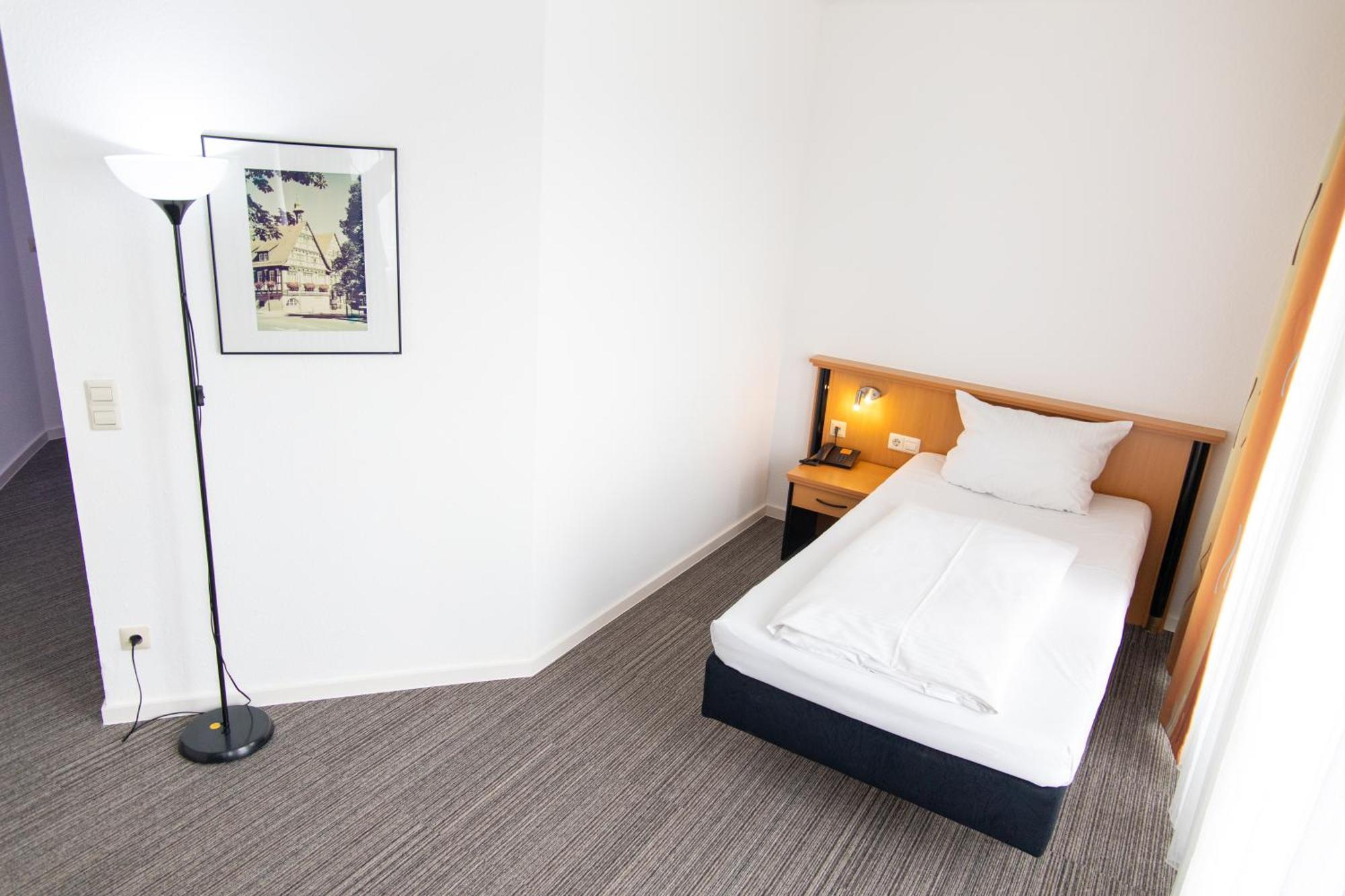 Hotel Am Suedtor Μπάκνανγκ Εξωτερικό φωτογραφία