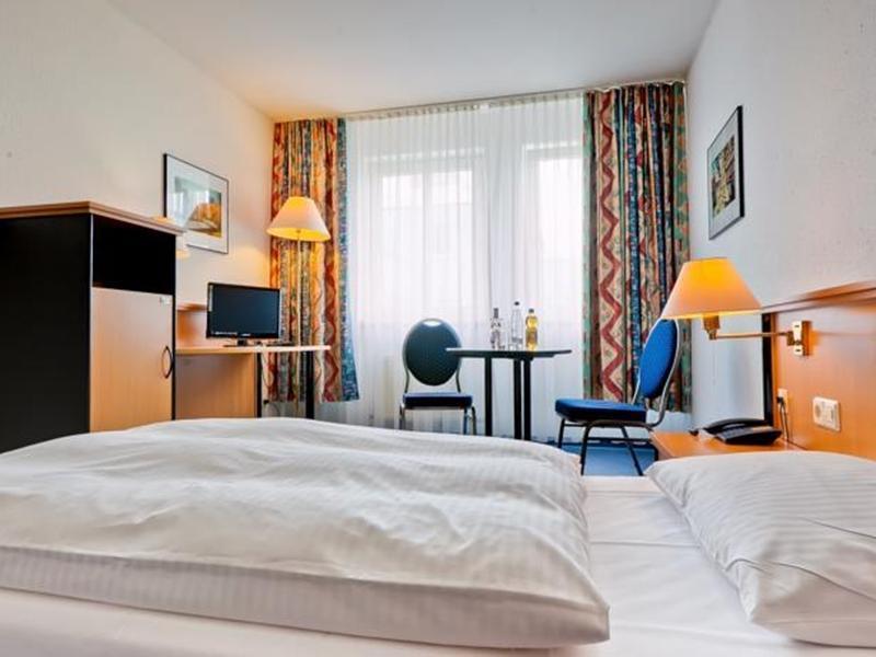 Hotel Am Suedtor Μπάκνανγκ Εξωτερικό φωτογραφία